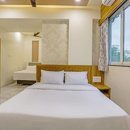 Sai Sagar Lodging & Boarding Ulhāsnagar المظهر الخارجي الصورة