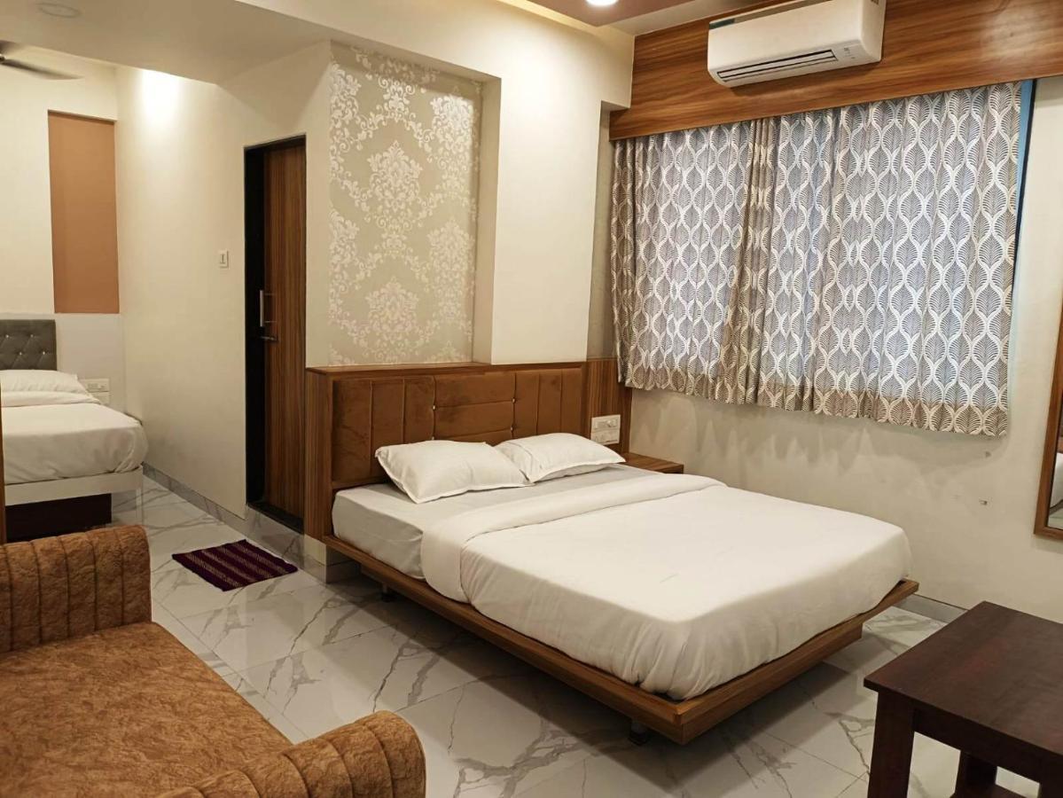 Sai Sagar Lodging & Boarding Ulhāsnagar المظهر الخارجي الصورة
