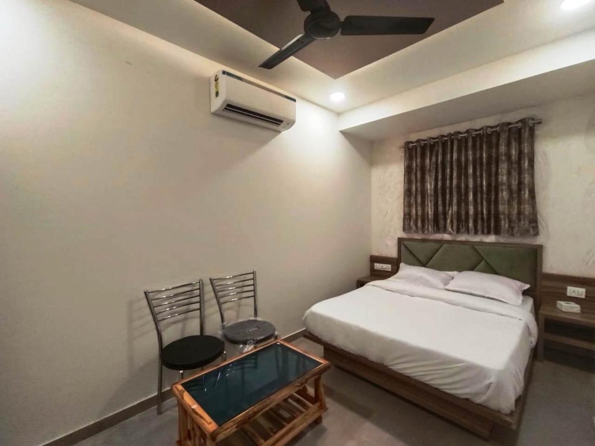 Sai Sagar Lodging & Boarding Ulhāsnagar المظهر الخارجي الصورة