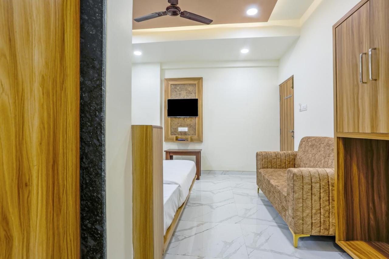 Sai Sagar Lodging & Boarding Ulhāsnagar المظهر الخارجي الصورة
