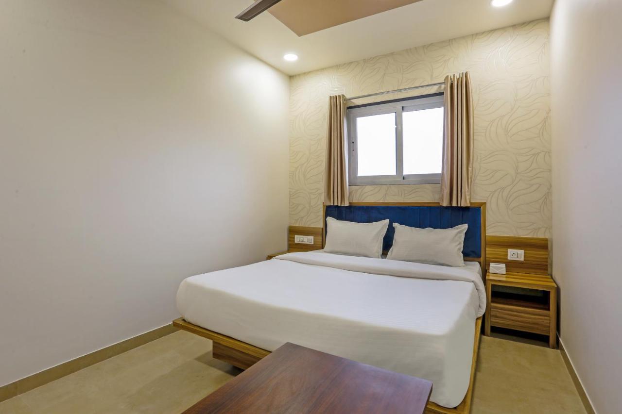Sai Sagar Lodging & Boarding Ulhāsnagar المظهر الخارجي الصورة